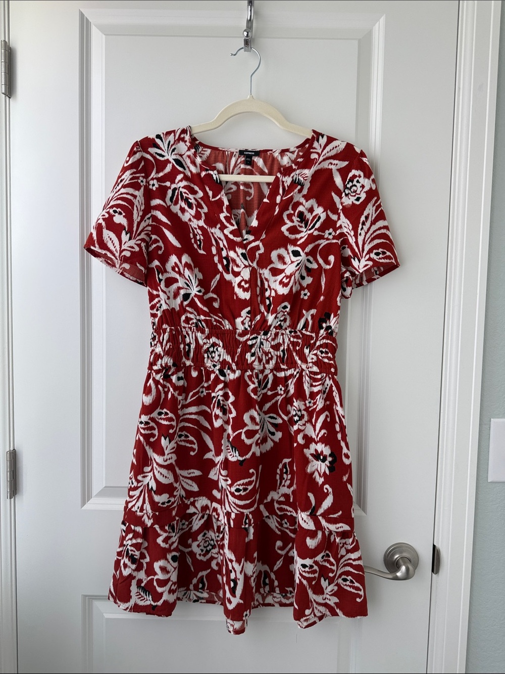 Express Red and White Floral V-Neck Mini Dress